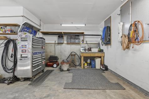 27 Bull Run Gray ME 04039