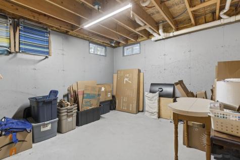 27 Bull Run Gray ME 04039