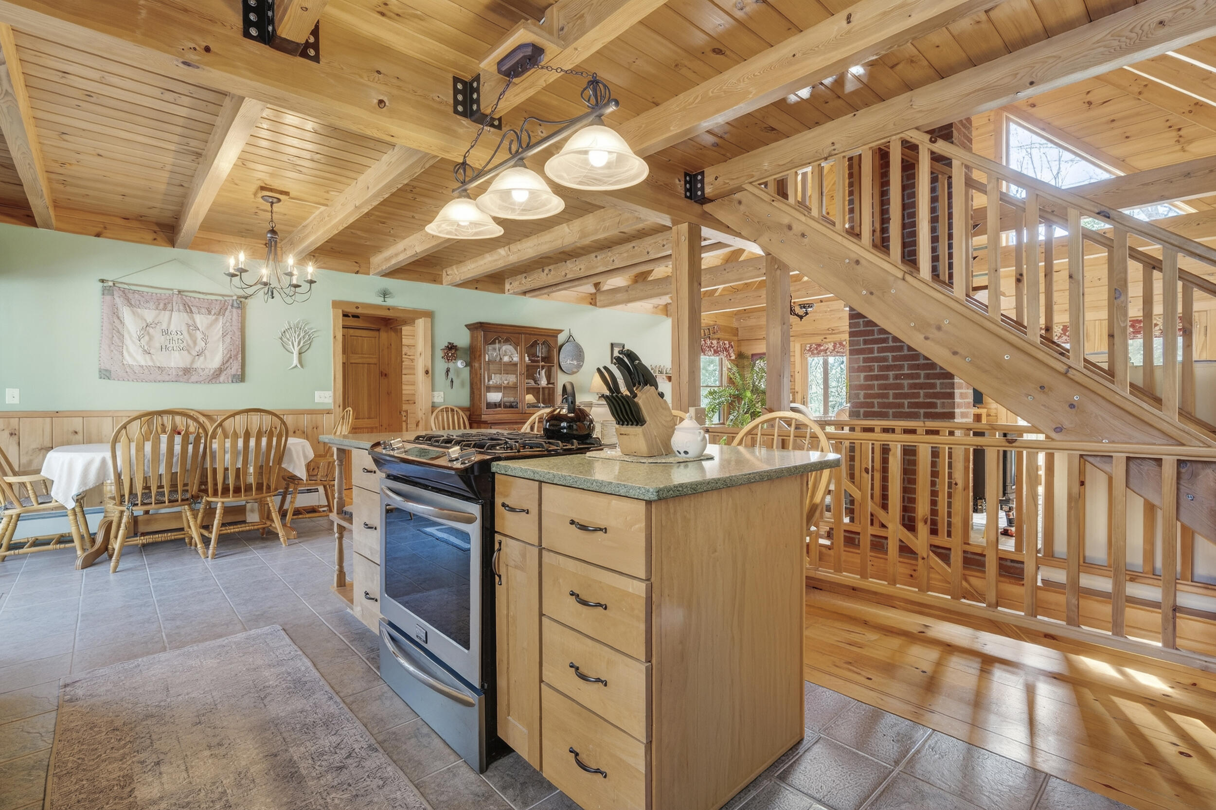 27 Bull Run Gray ME 04039