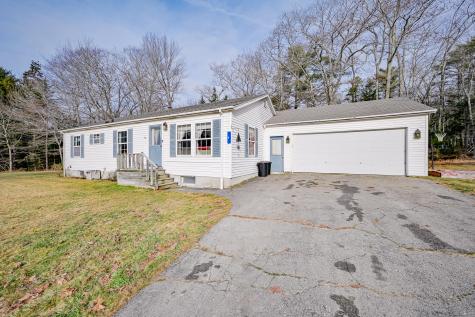 8 Bracketts Lane Bristol ME 04539