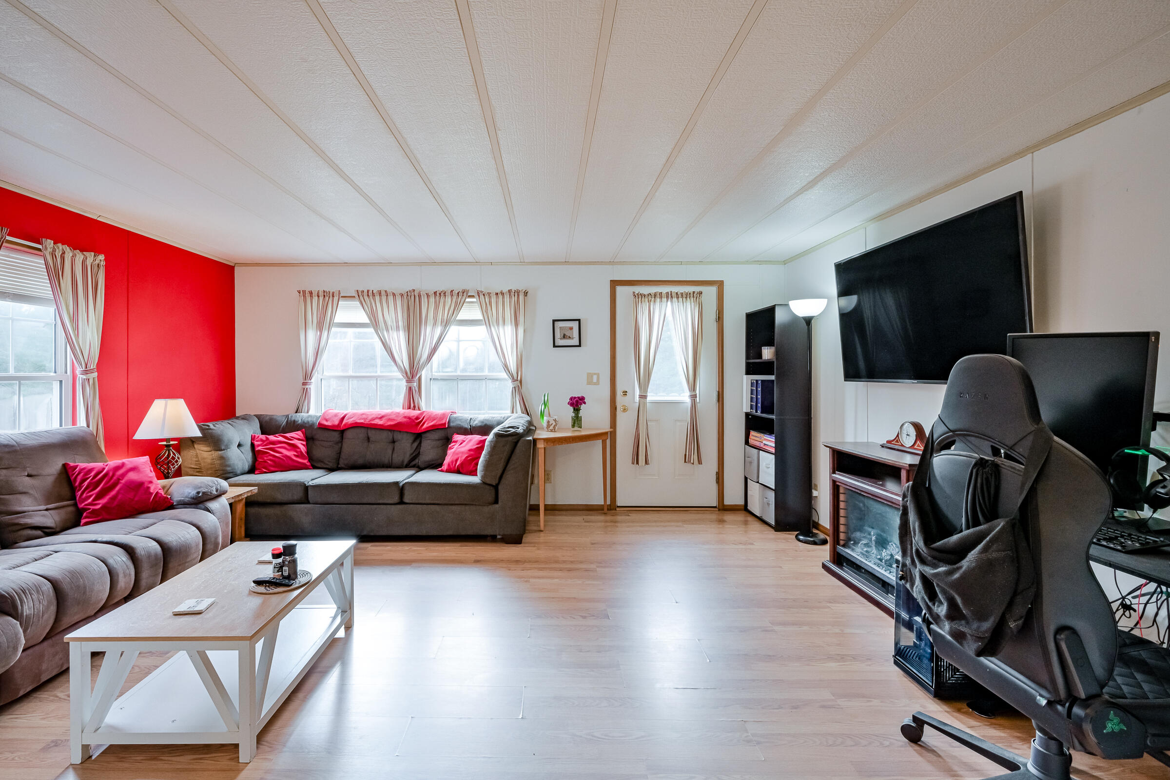 8 Bracketts Lane Bristol ME 04539