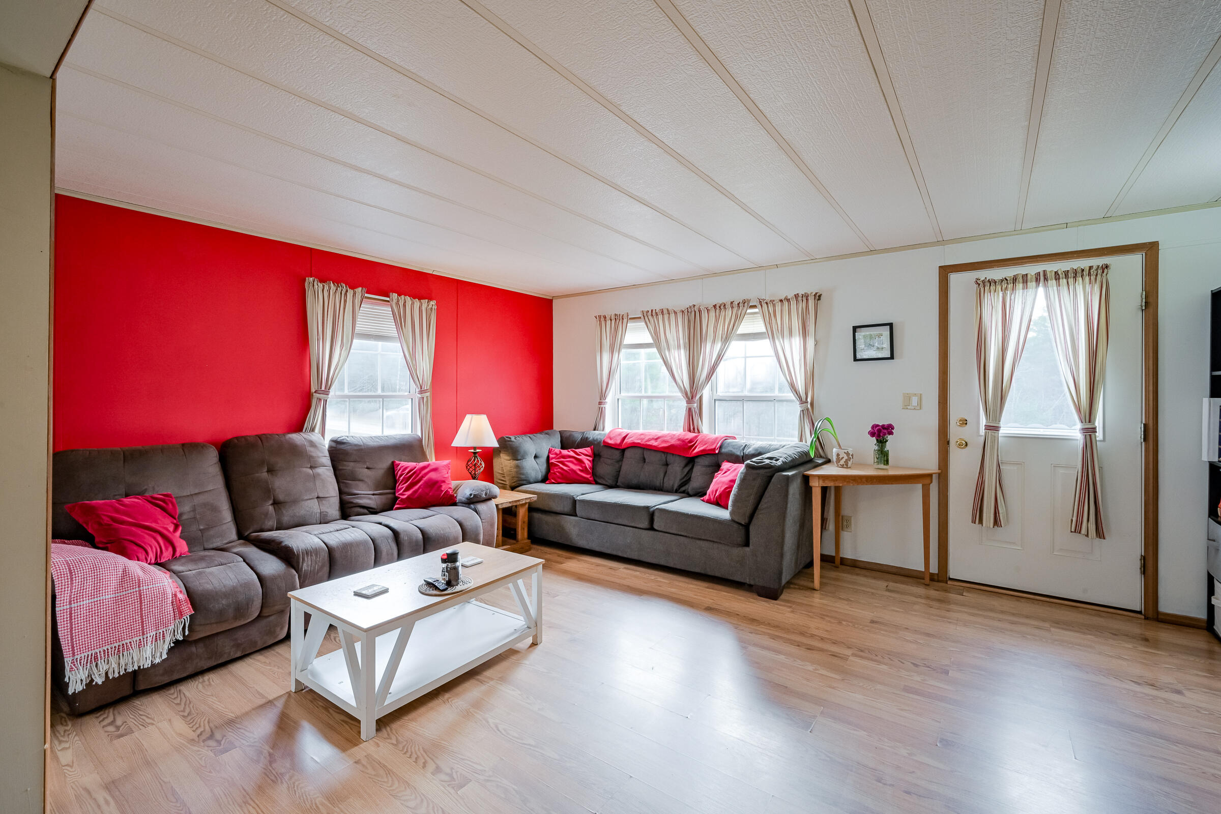 8 Bracketts Lane Bristol ME 04539