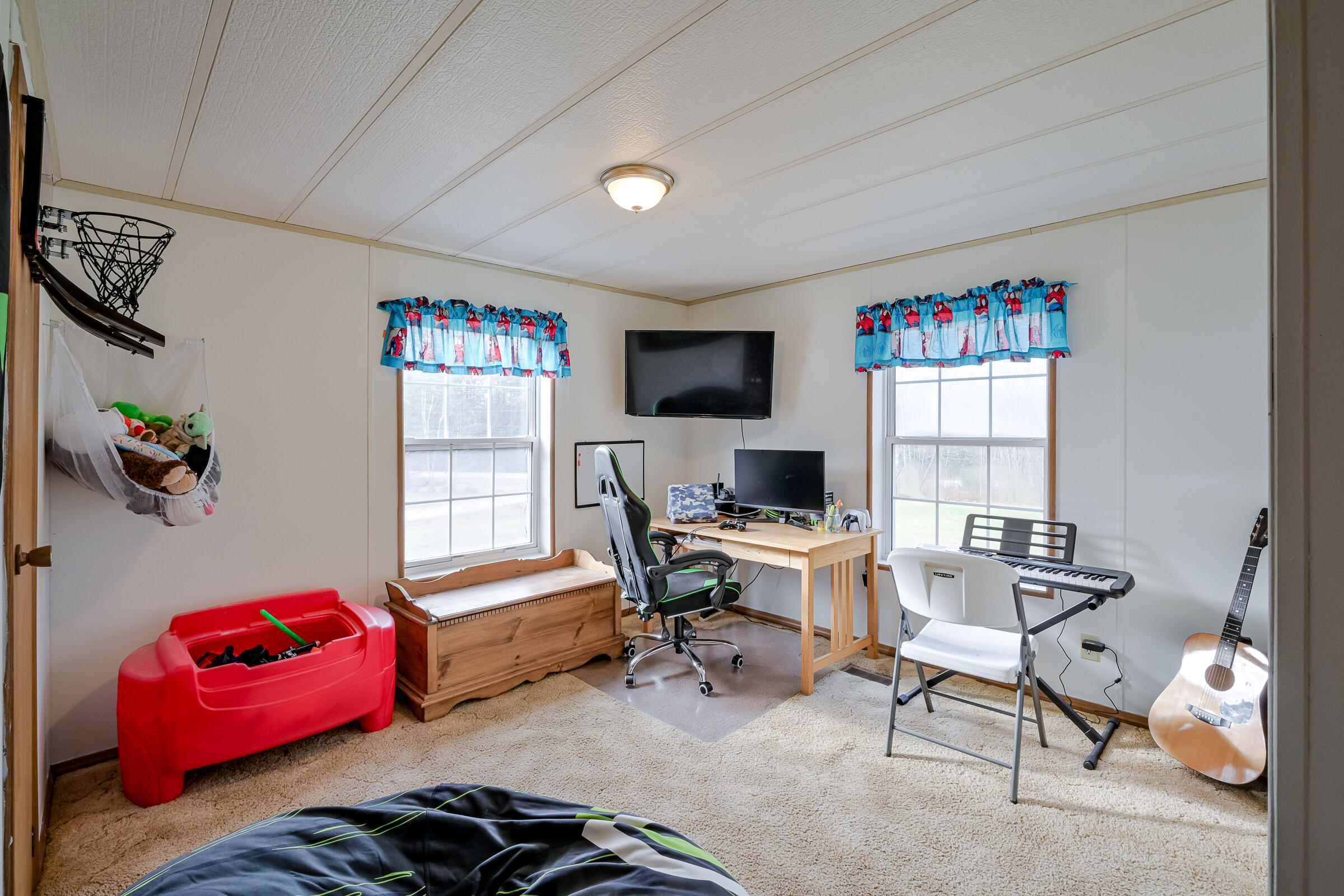 8 Bracketts Lane Bristol ME 04539