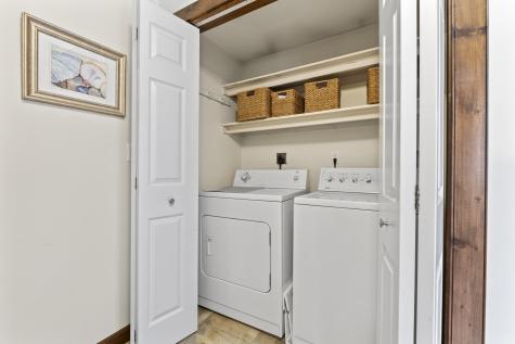 8 Paul Street York ME 03909