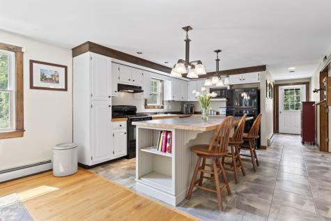 8 Paul Street York ME 03909