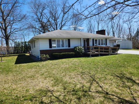 15 Scribner Circle Lewiston ME 04240