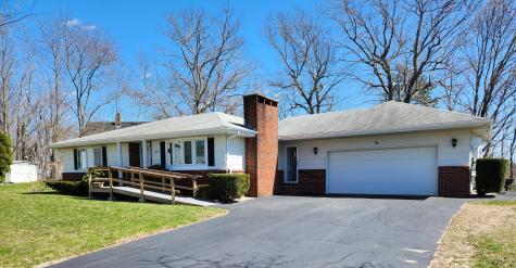 15 Scribner Circle Lewiston ME 04240