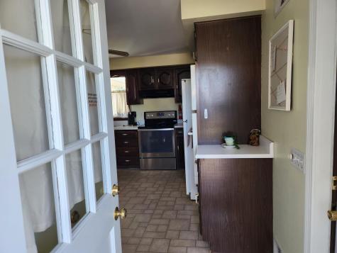 15 Scribner Circle Lewiston ME 04240