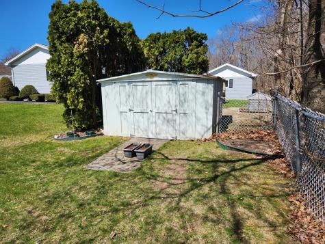 15 Scribner Circle Lewiston ME 04240