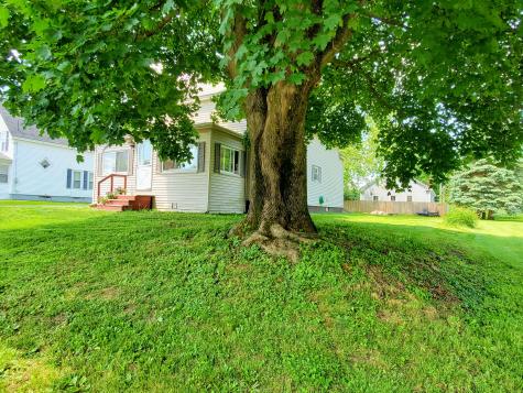 9 Locust Street Madison ME 04950