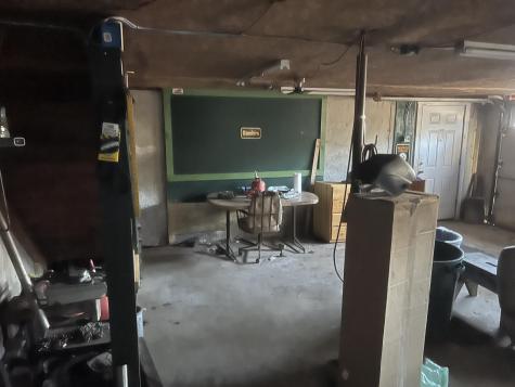 23 Hillcrest Avenue Millinocket ME 04462