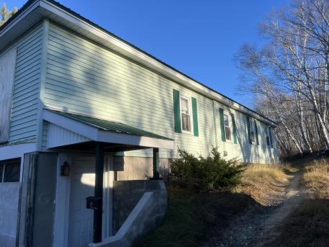 23 Hillcrest Avenue Millinocket ME 04462