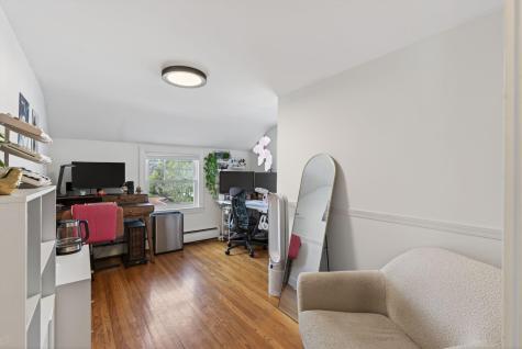 23 Neal Street Portland ME 04102