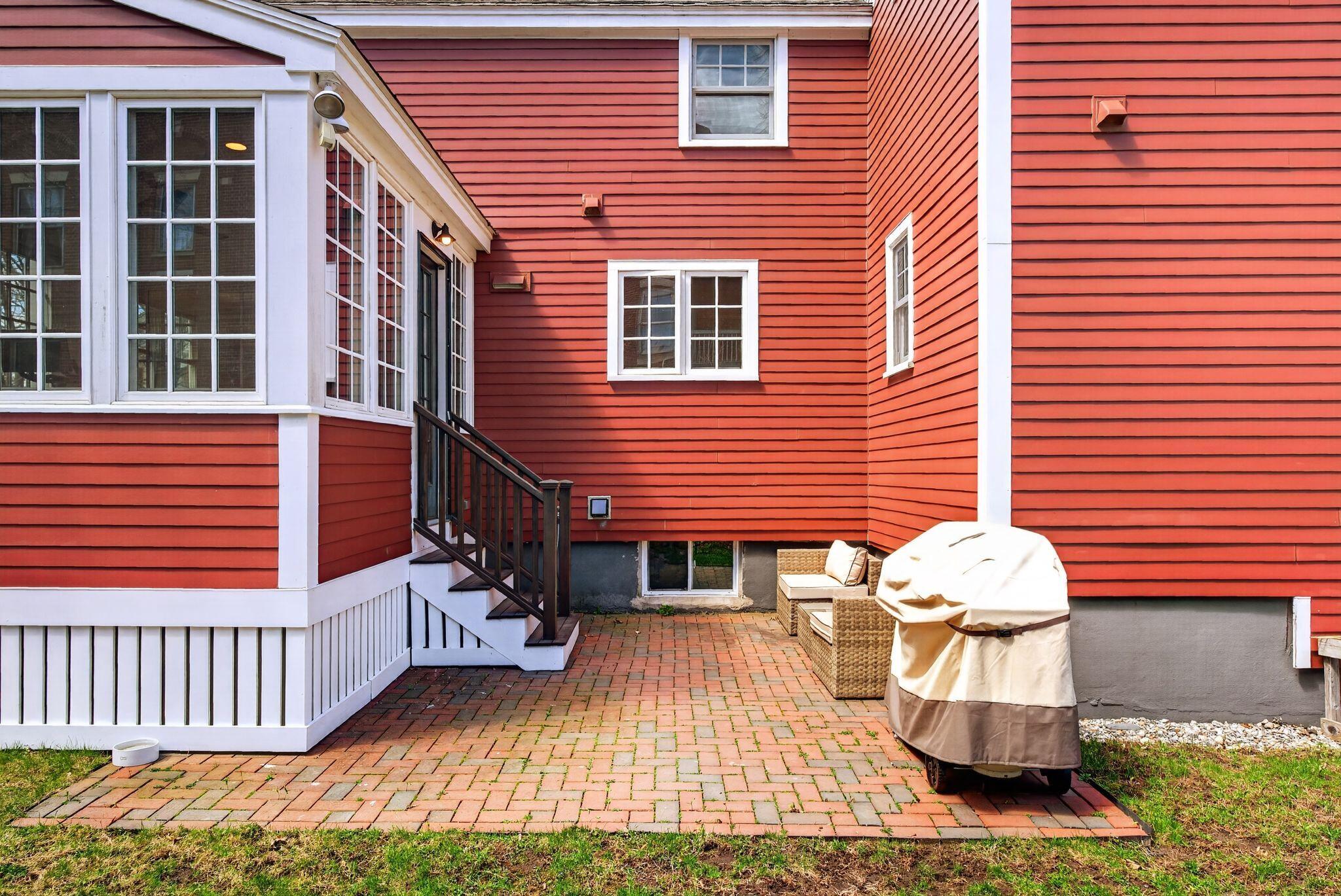 23 Neal Street Portland ME 04102