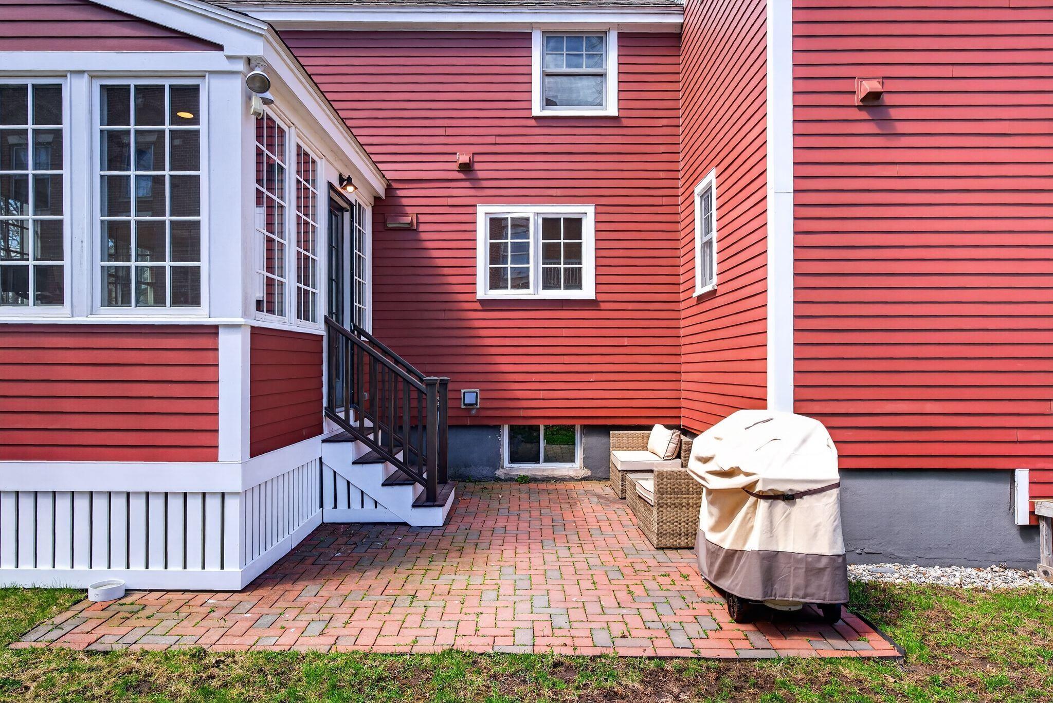 23 Neal Street Portland ME 04102