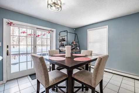 481 River Road Topsham ME 04086