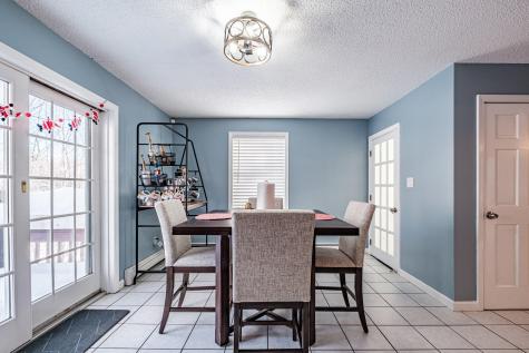 481 River Road Topsham ME 04086