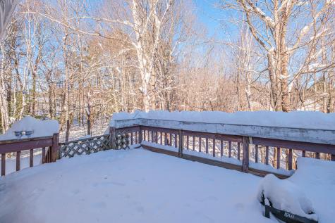 481 River Road Topsham ME 04086