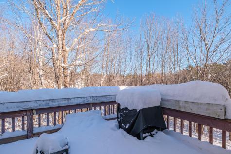 481 River Road Topsham ME 04086