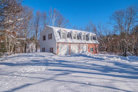 481 River Road Topsham ME 04086