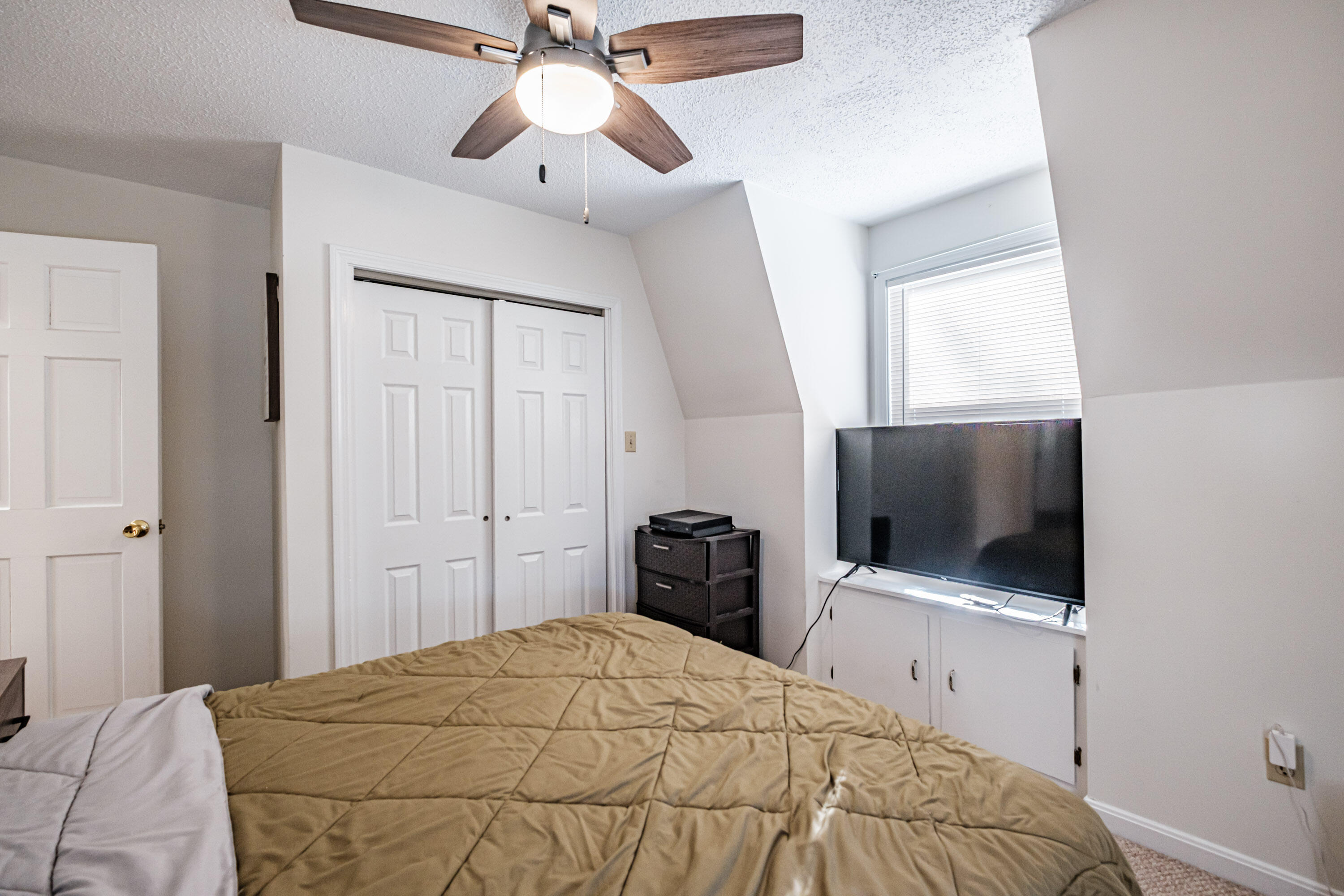 481 River Road Topsham ME 04086