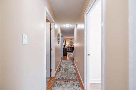 481 River Road Topsham ME 04086