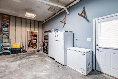 481 River Road Topsham ME 04086