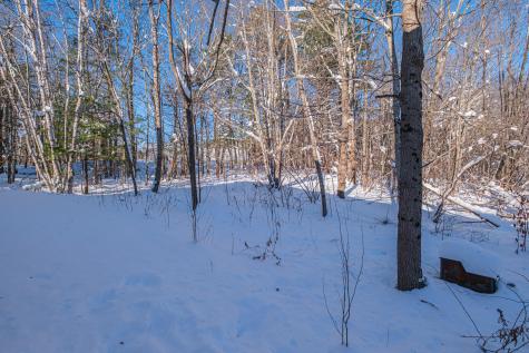 481 River Road Topsham ME 04086