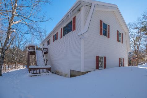 481 River Road Topsham ME 04086