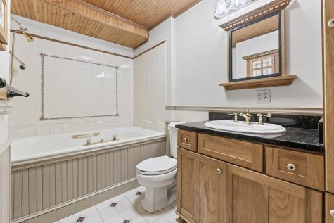 40 Mahlon Avenue Gorham ME 04038