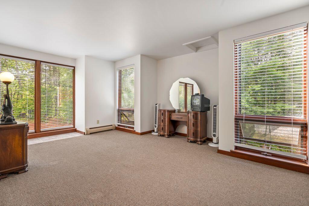 2 Flynn Road Raymond ME 04071