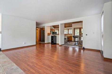 2 Flynn Road Raymond ME 04071