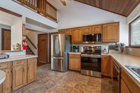 2 Flynn Road Raymond ME 04071