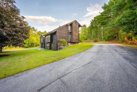 2 Flynn Road Raymond ME 04071