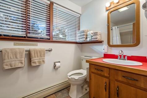 2 Flynn Road Raymond ME 04071