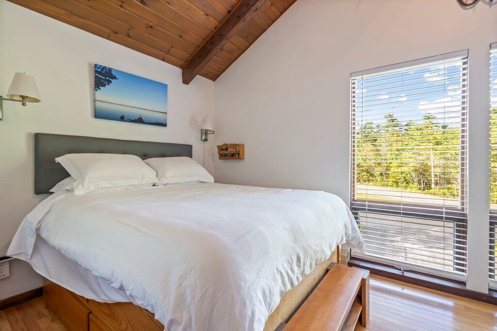 2 Flynn Road Raymond ME 04071