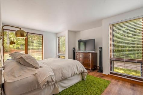 2 Flynn Road Raymond ME 04071