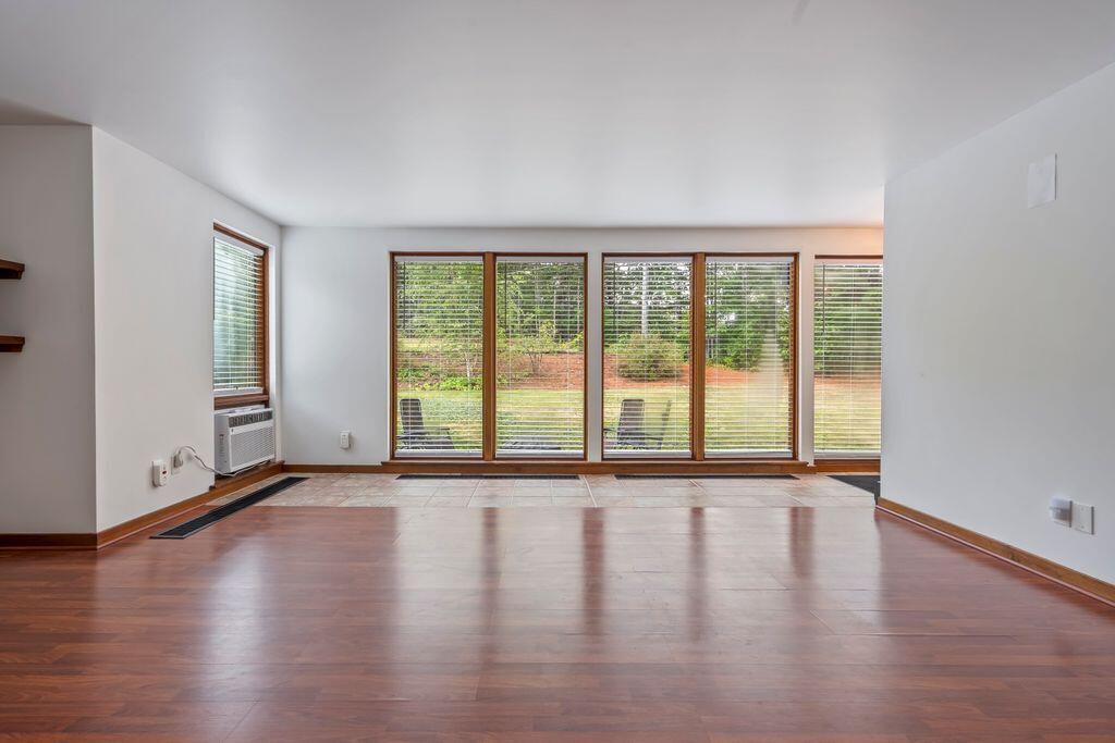 2 Flynn Road Raymond ME 04071