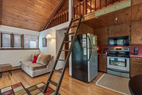 2 Flynn Road Raymond ME 04071