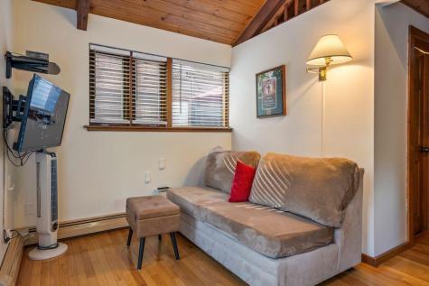 2 Flynn Road Raymond ME 04071