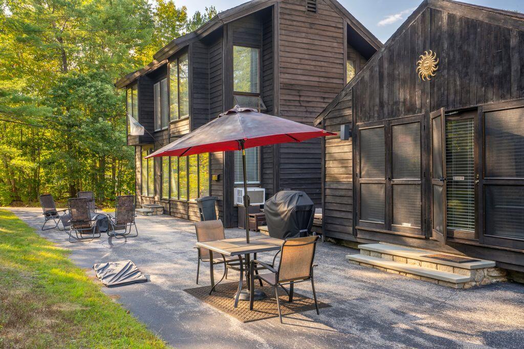 2 Flynn Road Raymond ME 04071