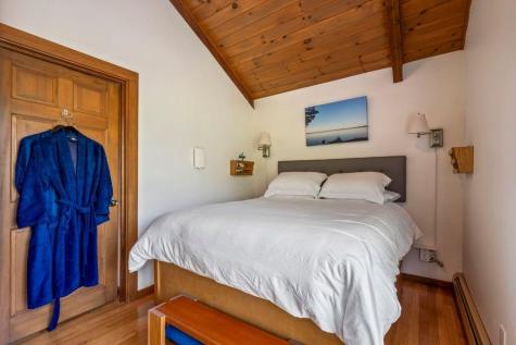 2 Flynn Road Raymond ME 04071