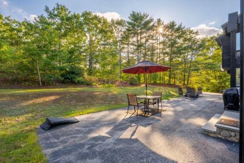 2 Flynn Road Raymond ME 04071