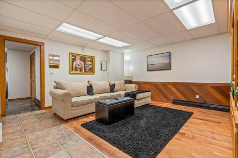 2 Flynn Road Raymond ME 04071