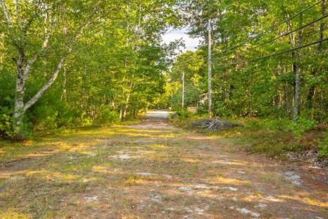 2 Flynn Road Raymond ME 04071