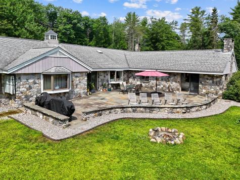 16 Davis Point Road Wayne ME 04284