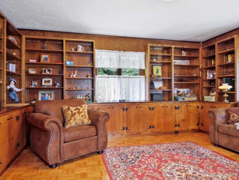 16 Davis Point Road Wayne ME 04284