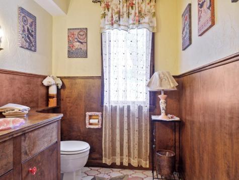 16 Davis Point Road Wayne ME 04284