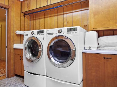 16 Davis Point Road Wayne ME 04284