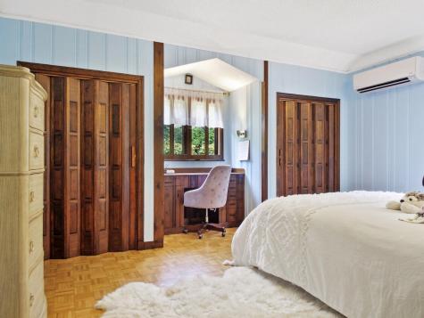 16 Davis Point Road Wayne ME 04284